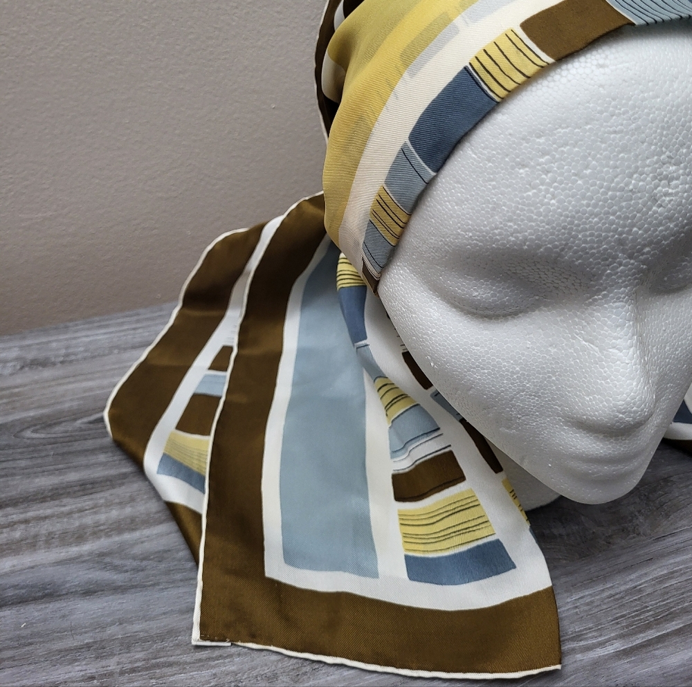 Vintage Vera Neumann Geometric Print Scarf Rayon Silk 1970s Japan - Picture 2 of 9
